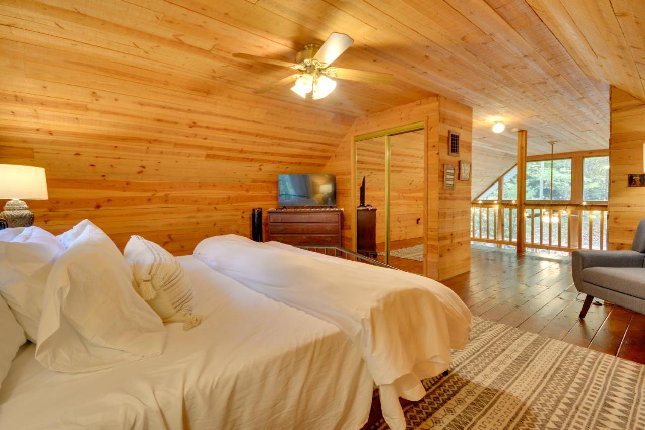 Serene Fancy Gap Cabin Retreat In Private Setting! Luaran gambar