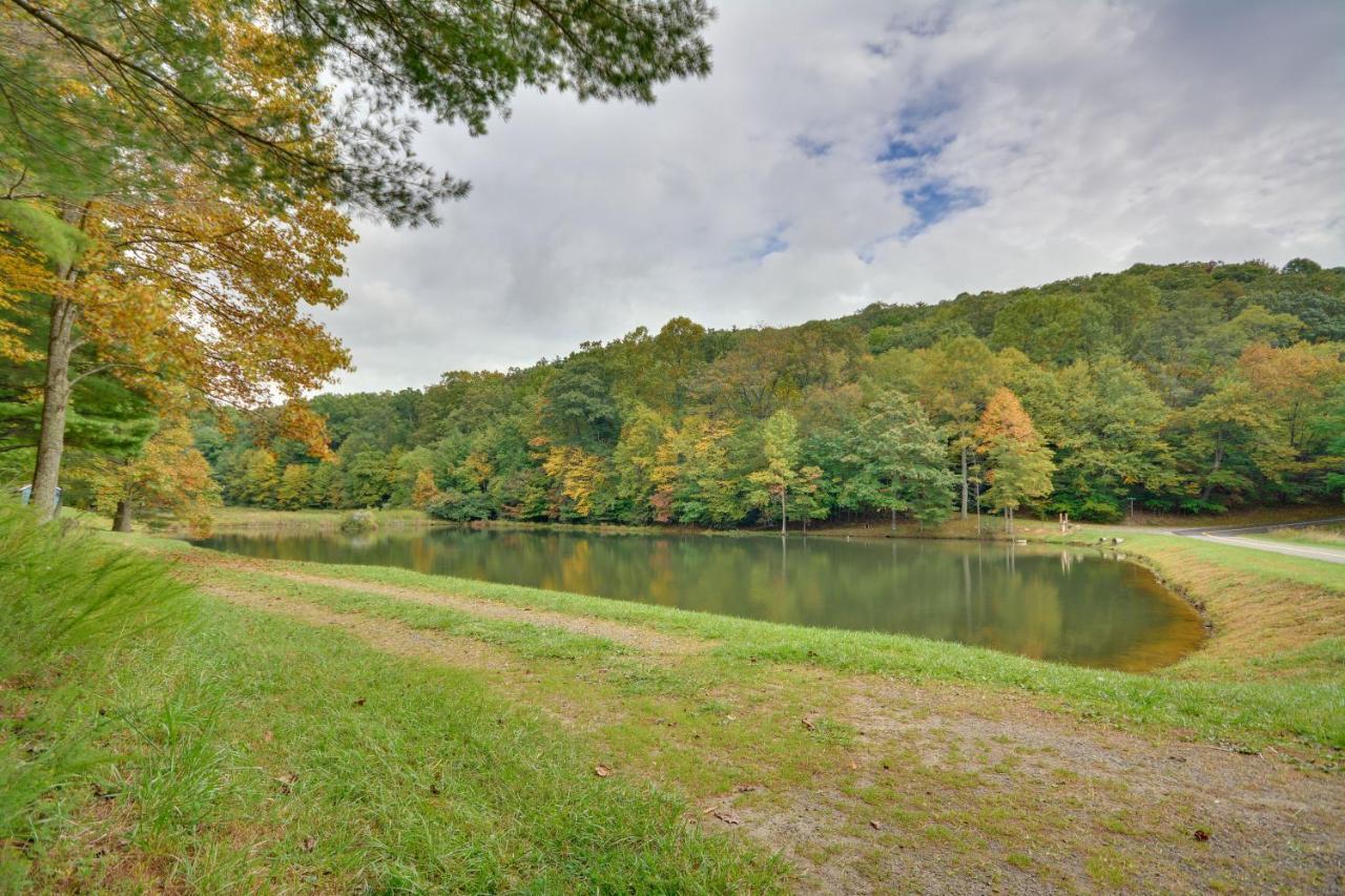 Serene Fancy Gap Cabin Retreat In Private Setting! Luaran gambar